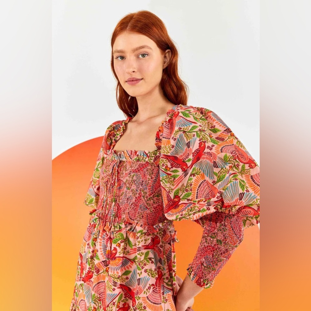 FARM RIO ANTHROPOLOGIE PINK MACAW FLIGHT SMOCKED MIDI DRESS - Picture 3 of 13